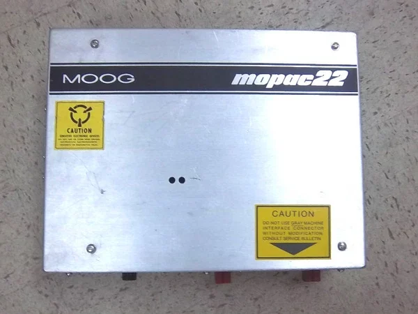 MOOG MOPAC22 TEMP CONTROL126-422E USED 126422E