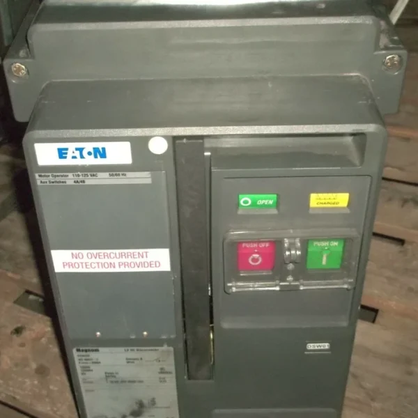 EATON MAGNUM DEM220 LV DC DISCONNECTOR 2000A CIRCUIT BREAKER 3 POLE 50/60HZ (90)