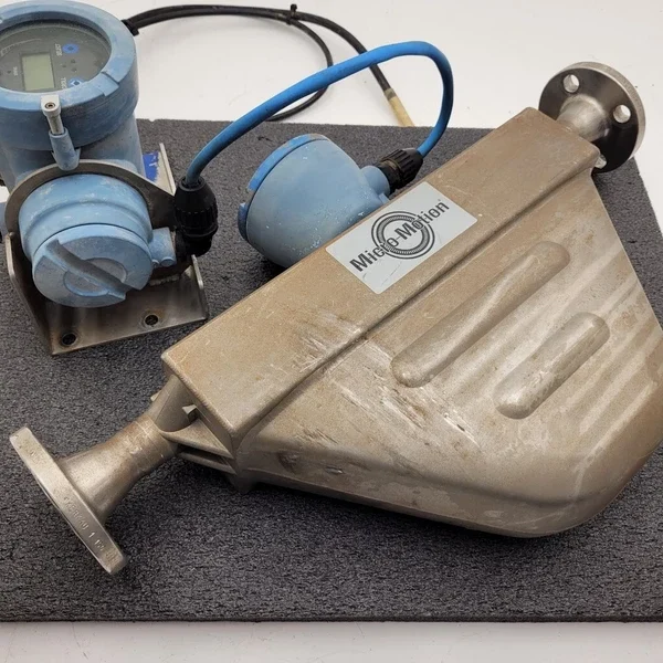 Micro Motion Mass Flow Coriolis Meter Sensor F100S128CCAAEZZZZ 1" +TX Unit B