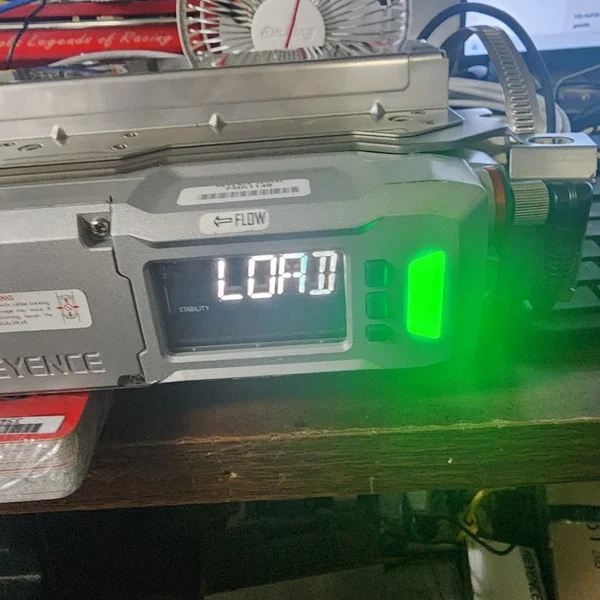 KEYENCE FD-R80 FLOW SENSOR. PLEASE READ DESCRIPTION