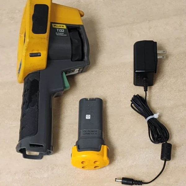 Fluke Ti32 60Hz 320x240 Industrial Infrared Thermal Imaging Camera W/ Extras!