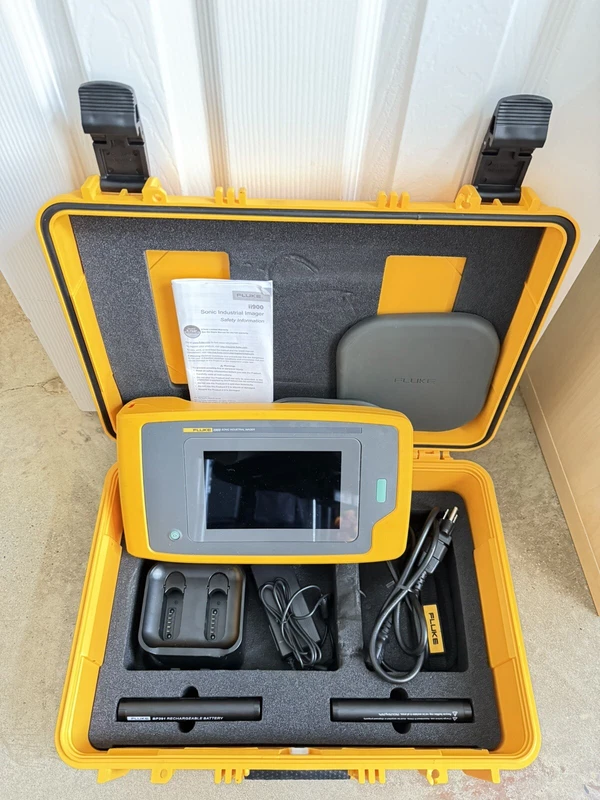 FLUKE ii900 INDUSTRIAL ACOUSTIC IMAGER W/2 BATTERIES & CHARGER - FREE SHIPPING 2 Flukeii900 0