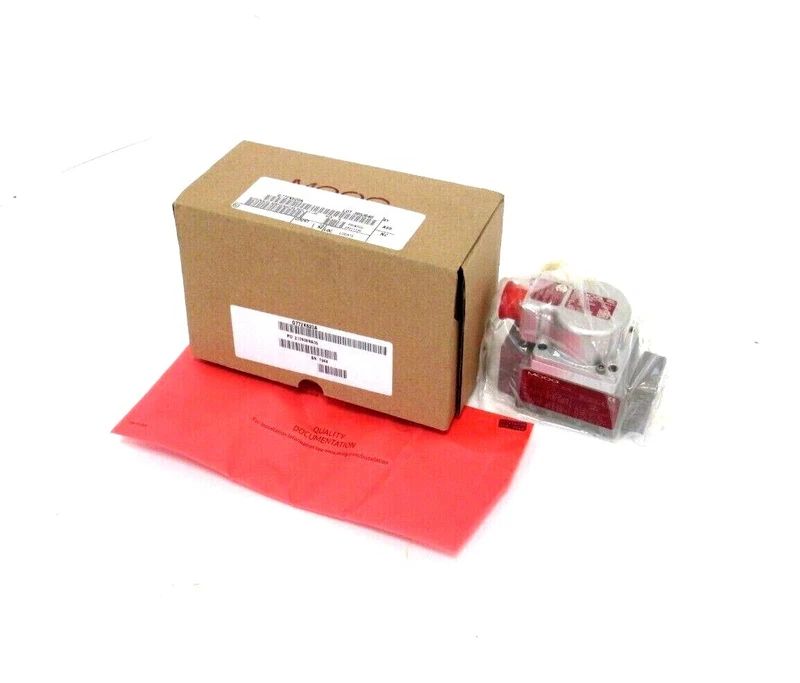 NEW MOOG G772K620A SERVO VALVE 2 G772K620A 0
