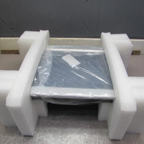 NEW! PHOENIX CONTACT VL PPC 2000 GEA 01 , 15" TOUCH ,GForce-14. MAKE OFFER!