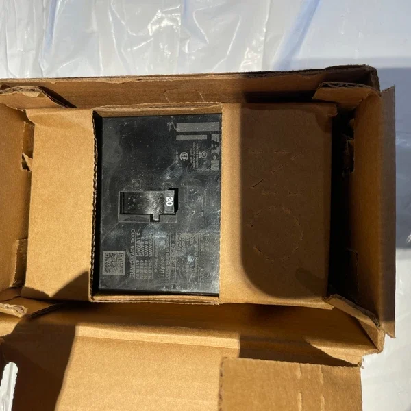 4 Breaker Bundle Eaton GHB3020 20A 480V Circuit Breaker - Black