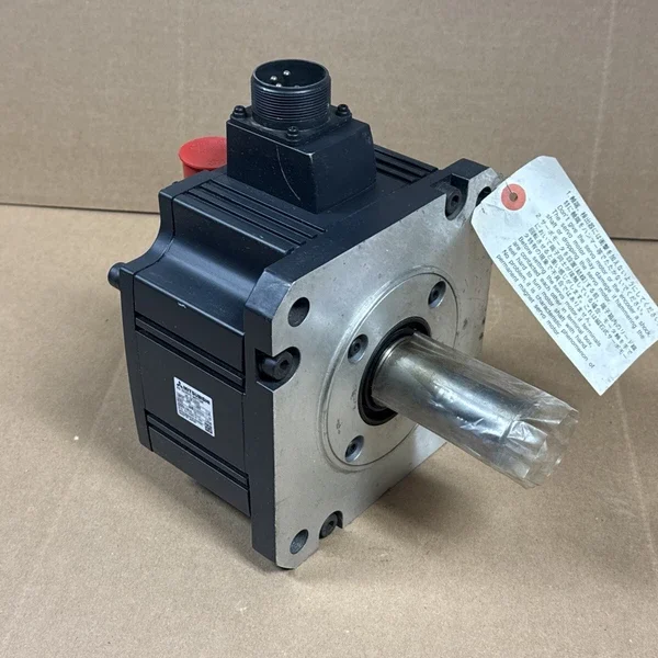 NEW SURPLUS Mitsubishi HC-SFS202 AC Servo Motor 3AC 138V 2kW FAST SHIPPING
