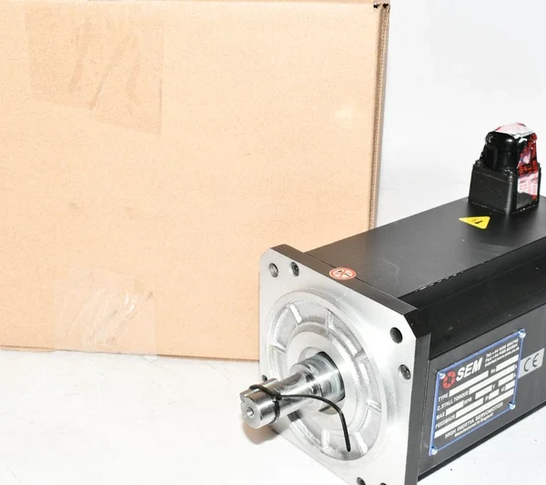 NEW SEM HJ130C8-68S Servo Motor 5.7 NM TORQUE 7.2 AMP 4000 RPM 270 VAC 60 HZ