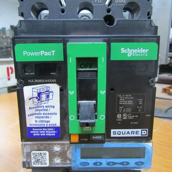??SCHNEIDER ELECTRIC 60A POWERPACT CIRCUIT BREAKER 3 POLE 690 VAC HJL36060U44XAB
