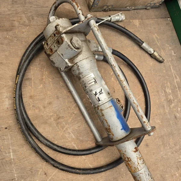 Greenlee HRD-1 Hydraulic Ground Rod Driver - FREE SHIPPING