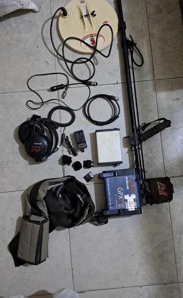 minelab gpx5000 metal detector with 1 coils mono 11"
