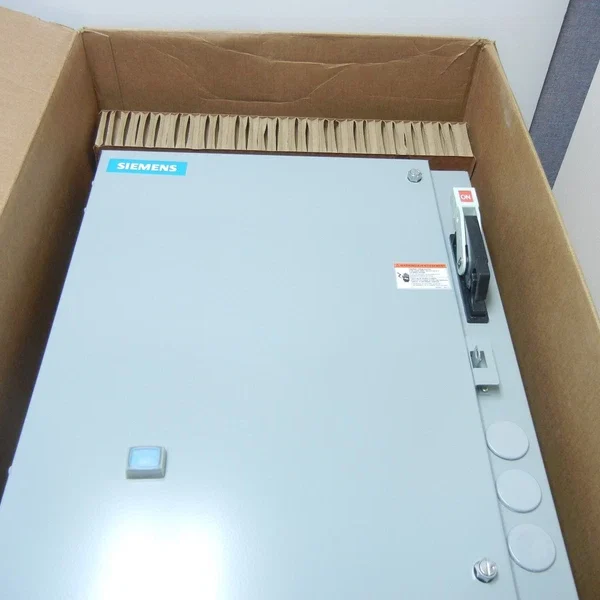 SIEMENS 17HUG92NF15 NEW FUSIBLE COMBINATION HEAVY DUTY MOTOR STARTER 17HUG92NF15