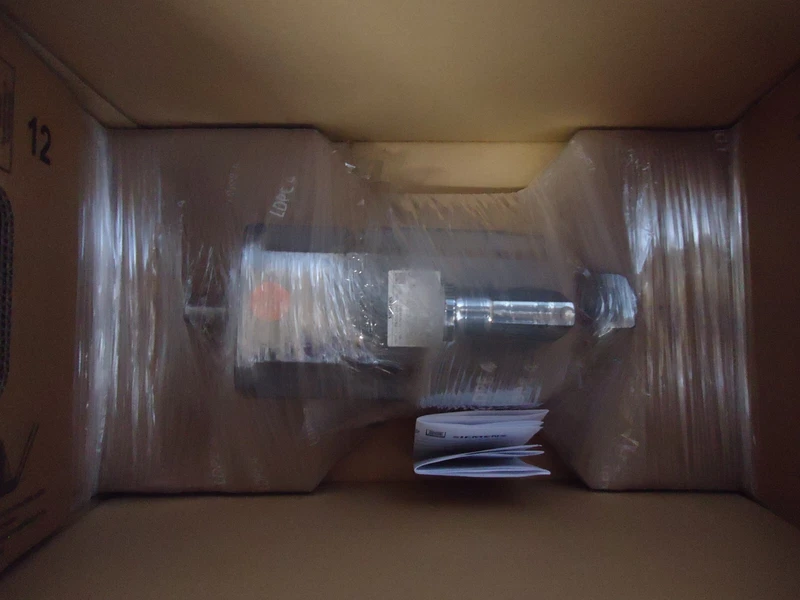 SIEMENS 1FK7042-2AF71-1RH0 SERVO MOTOR NEW OPEN BOX 2 1FK7042 2AF71 1RH0 0