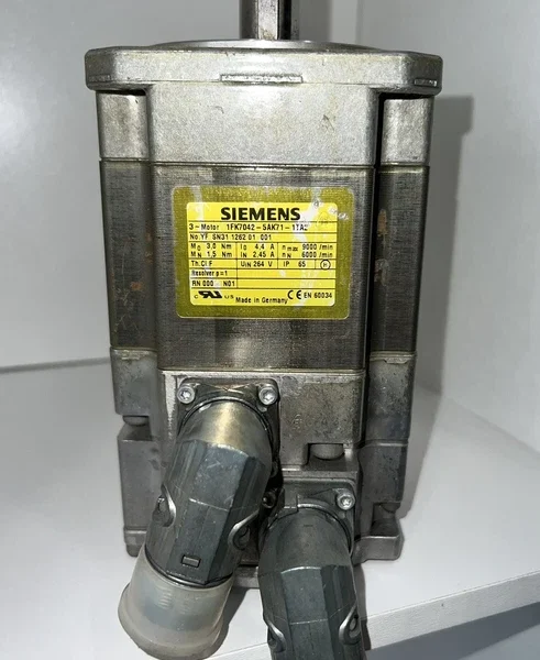 SIEMENS SERVO MOTOR 1FK7042-5AK71-1TA2 SIMOTICS S SYNCHRONOUS SERVO MOTOR (A3B)