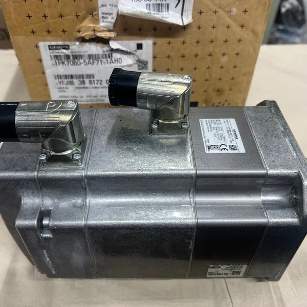 Siemens Servo Motor 1FK7060-5AF71-1AH0 Simotics