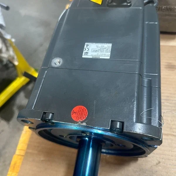 Siemens 1P 1FK7103-2AF71-1RH0, 5000RPM Servo Motor ,w/ 24vdc Brake