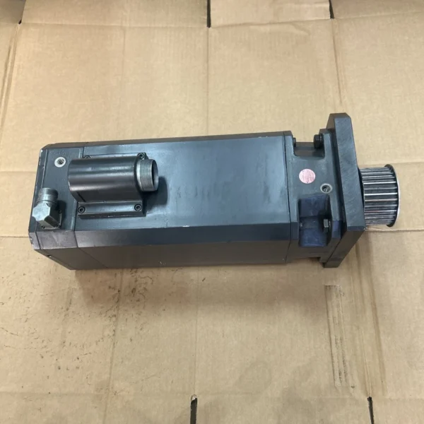SIEMENS SERVO MOTOR 1FT6086-8AH71-1AH1 1FT60868AH711AH1 USED