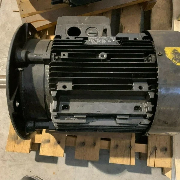 USED SIEMENS ELECTRIC MOTOR 1LA7166-2AA61-Z