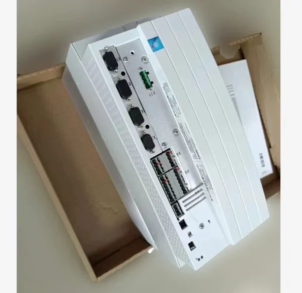 New in box LENZE EVS9322-EPV004 inverter