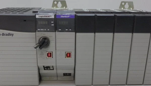 Allen-Bradley 1756-A7 with Logix5583E 1756-L83E PLC ProcessorController