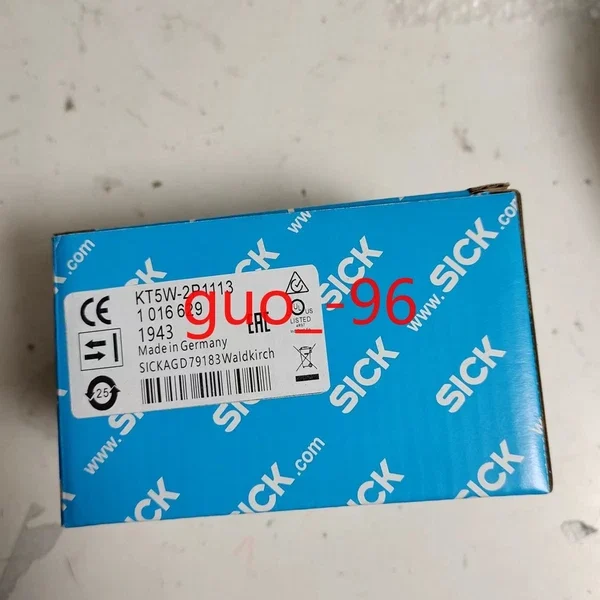 SICK photoelectric sensor KT5W-2P1113 Color code sensor KT5W 2P1113