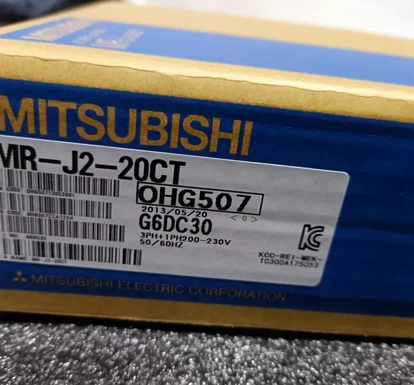 New Mitsubishi MR-J2-20CT AC Servo Driver MRJ220CT In Box Expedited Ship