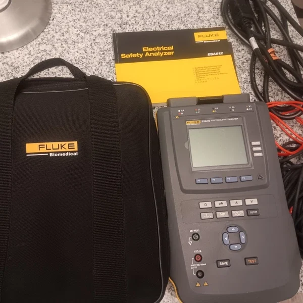 Fluke ESA612 115V ac Electrical Safety Analyzer Medical Equipment Tester ESA-612