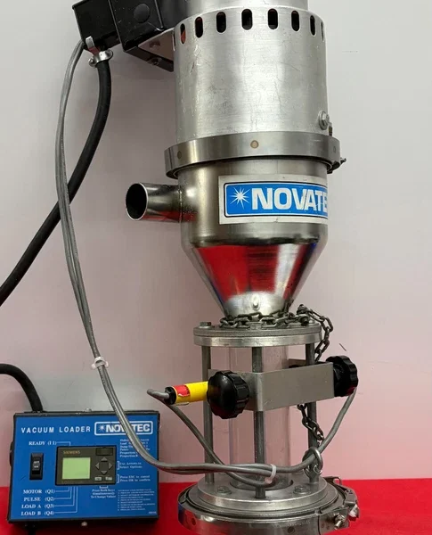 NOVATEC VL VACUUM LOADER VL-5 MACHINE MOUNT PELLET LOADER w MINI PLC CONTROLLER