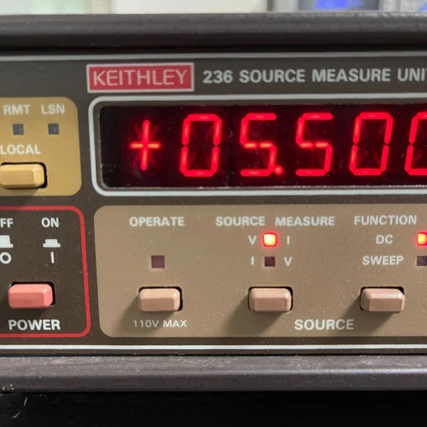 KEITHLEY 236 Source Measurement Unit SN 0587414 , w Calibration and report