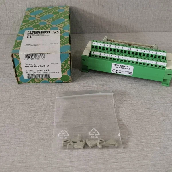 LOT 5 PHOENIX CONTACT UM 45-FLK50PLC