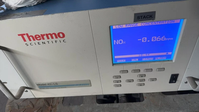 USED Original Thermo 42i-LS 42iLS High Level Gas Analyzer (By DHL) #855DD DX 1 s l800 4953