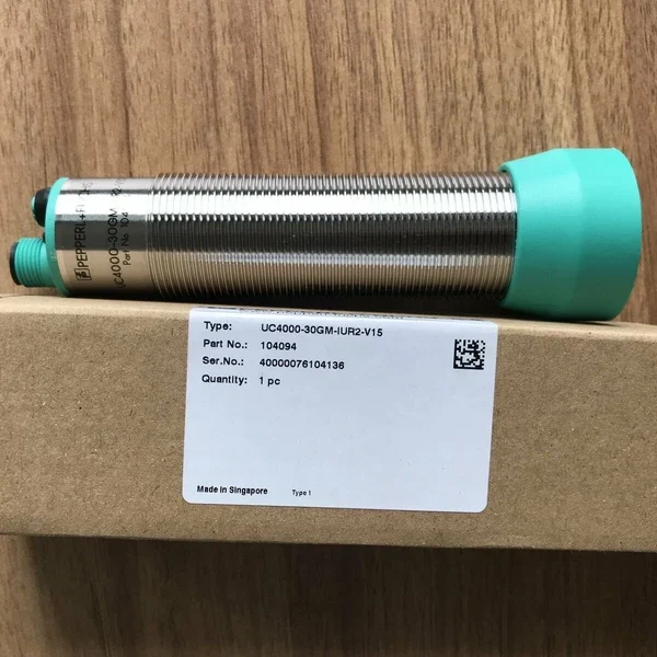New Pepperl+Fuchs UC4000-30GM-IUR2-V15 Ultrasonic Sensor Expedited Shipping