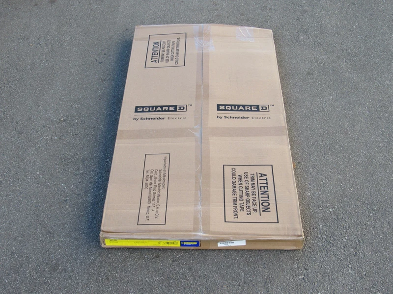 Square D NC38S Panelboard Cover Door Electrical Enclosure NF 3TX82 1 s l800 1562