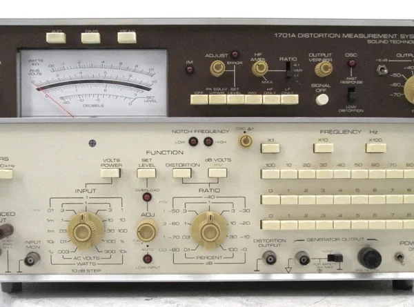 Sound Technology Model 1701A Distortion Measurement System Analyzer